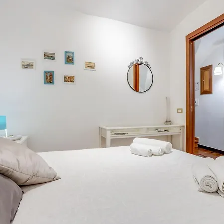 Guesthost - Casa Querida & Elegant Flat * Nápoles