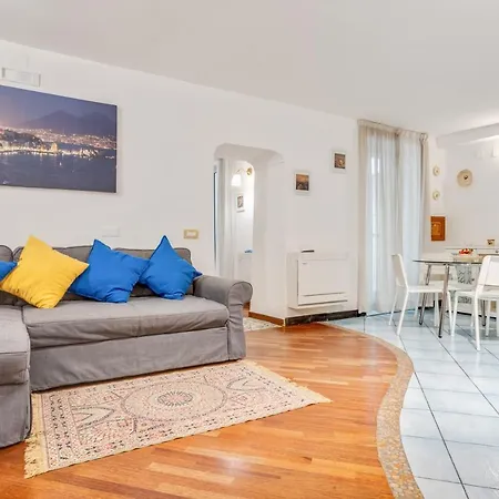 Apartment Guesthost - Casa Querida & Elegant Flat *