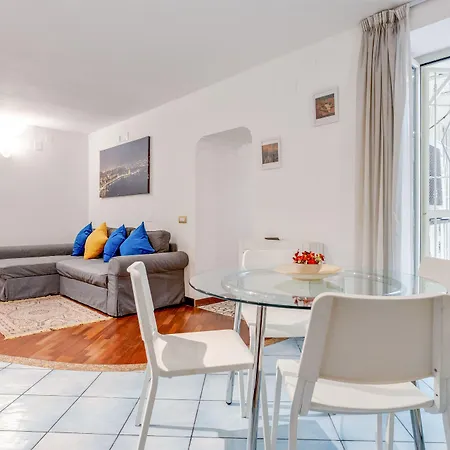 Apartment Guesthost - Casa Querida & Elegant Flat Naples
